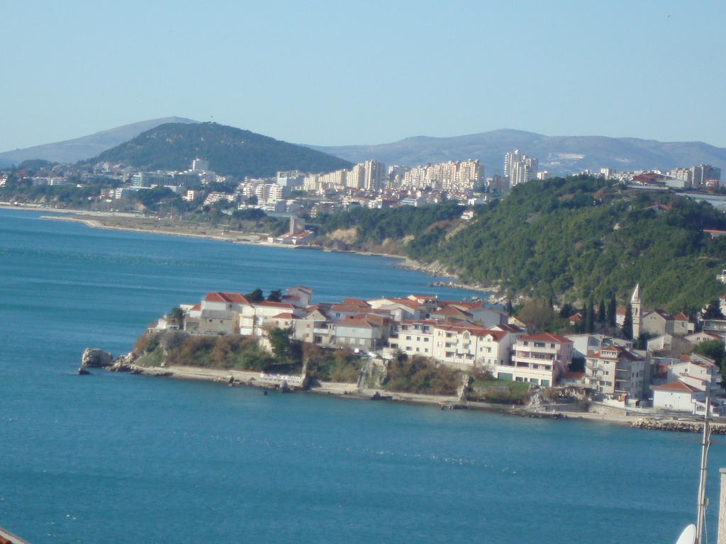 Apartments Villa Amalia Omiš Exterior foto